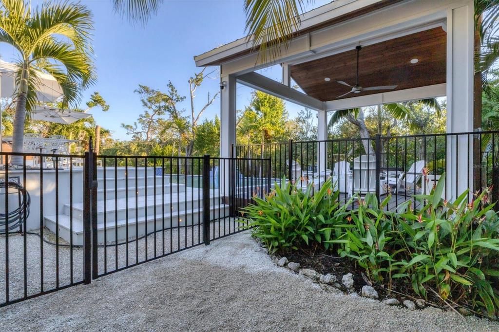 En Venta: $2,675,000 (3 camas, 3 baños, 2582 Pies cuadrados)