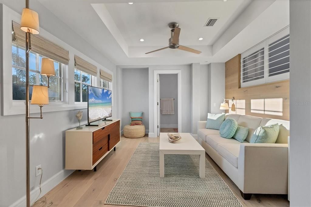 En Venta: $2,675,000 (3 camas, 3 baños, 2582 Pies cuadrados)