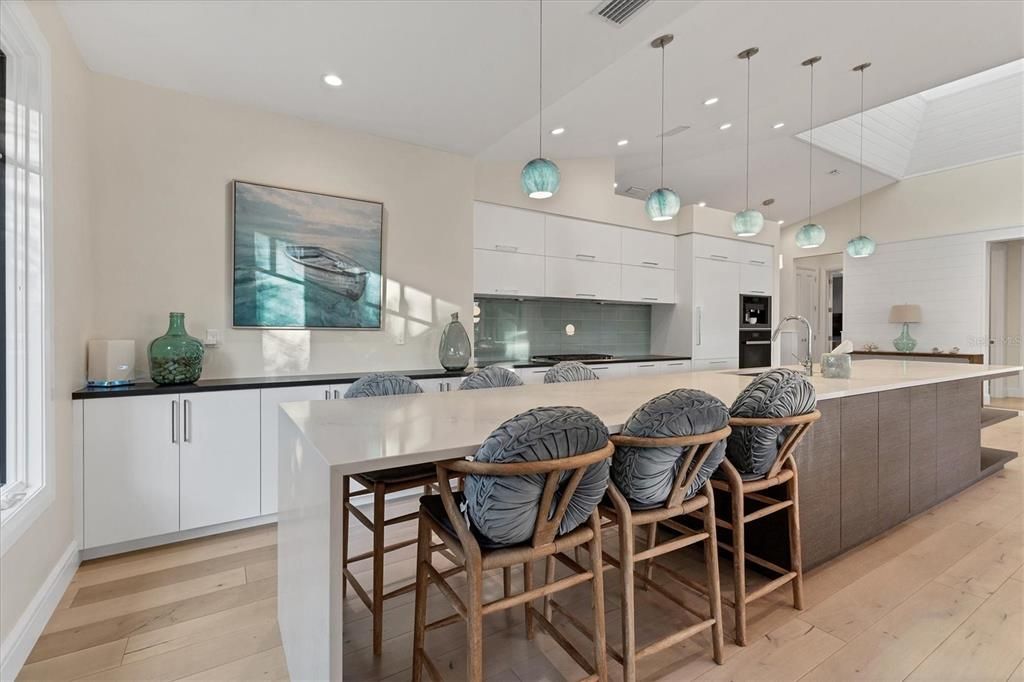 En Venta: $2,675,000 (3 camas, 3 baños, 2582 Pies cuadrados)