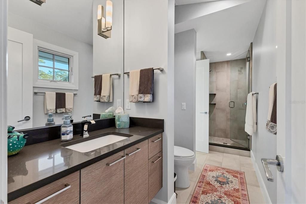 En Venta: $2,675,000 (3 camas, 3 baños, 2582 Pies cuadrados)