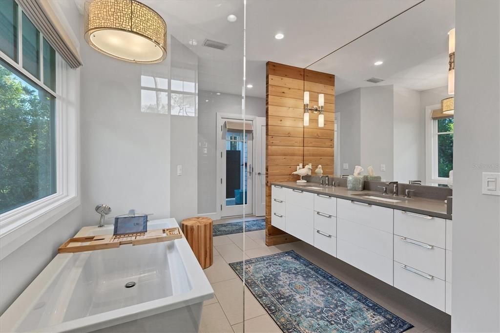 En Venta: $2,675,000 (3 camas, 3 baños, 2582 Pies cuadrados)