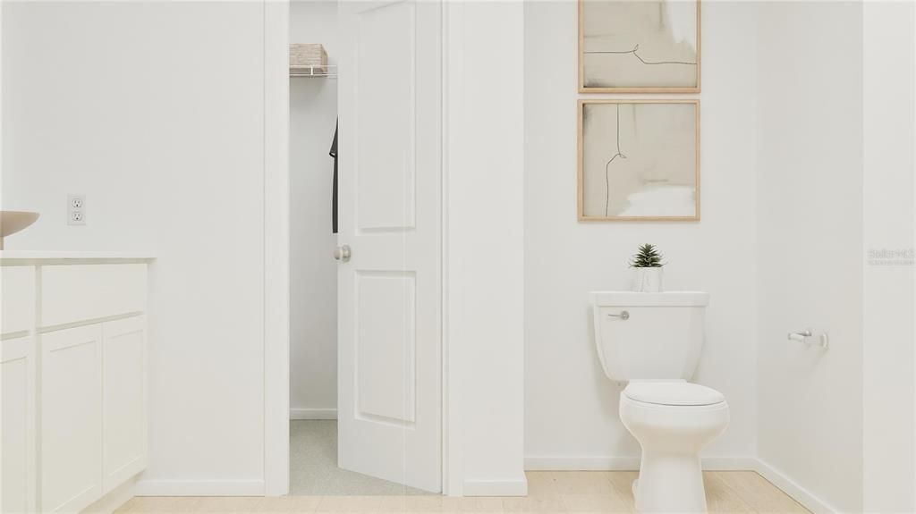 На продажу: $359,500 (3 спален, 2 ванн, 1823 Квадратных фут)