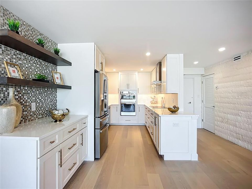 En Venta: $699,900 (2 camas, 2 baños, 1424 Pies cuadrados)