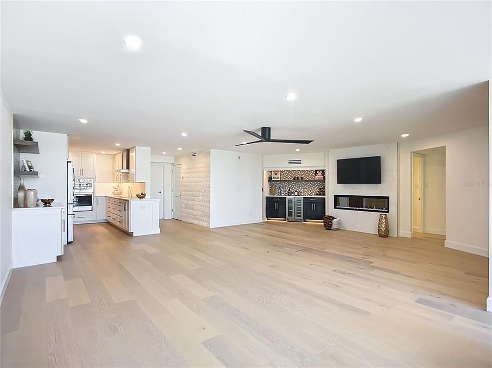 En Venta: $699,900 (2 camas, 2 baños, 1424 Pies cuadrados)