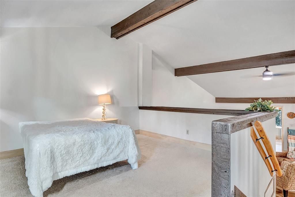 For Sale: $257,000 (2 beds, 2 baths, 2220 Square Feet)