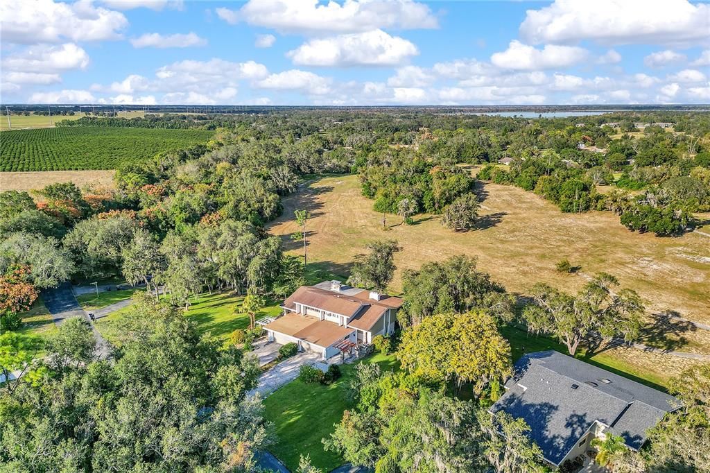 For Sale: $257,000 (2 beds, 2 baths, 2220 Square Feet)