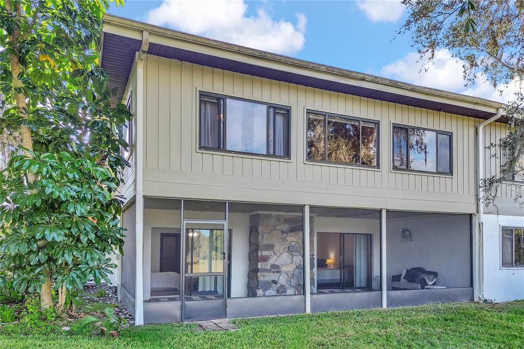 For Sale: $257,000 (2 beds, 2 baths, 2220 Square Feet)