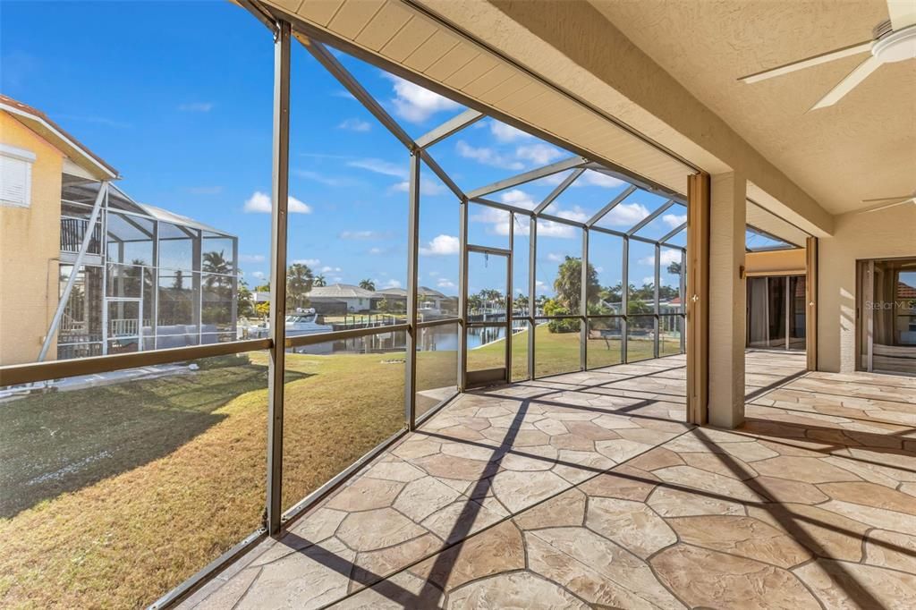 待售: $595,000 (3 贝兹, 2 浴室, 2023 平方英尺)