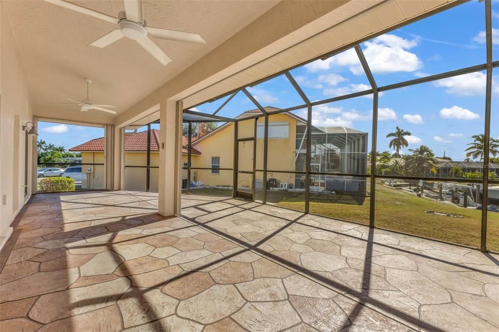 待售: $595,000 (3 贝兹, 2 浴室, 2023 平方英尺)