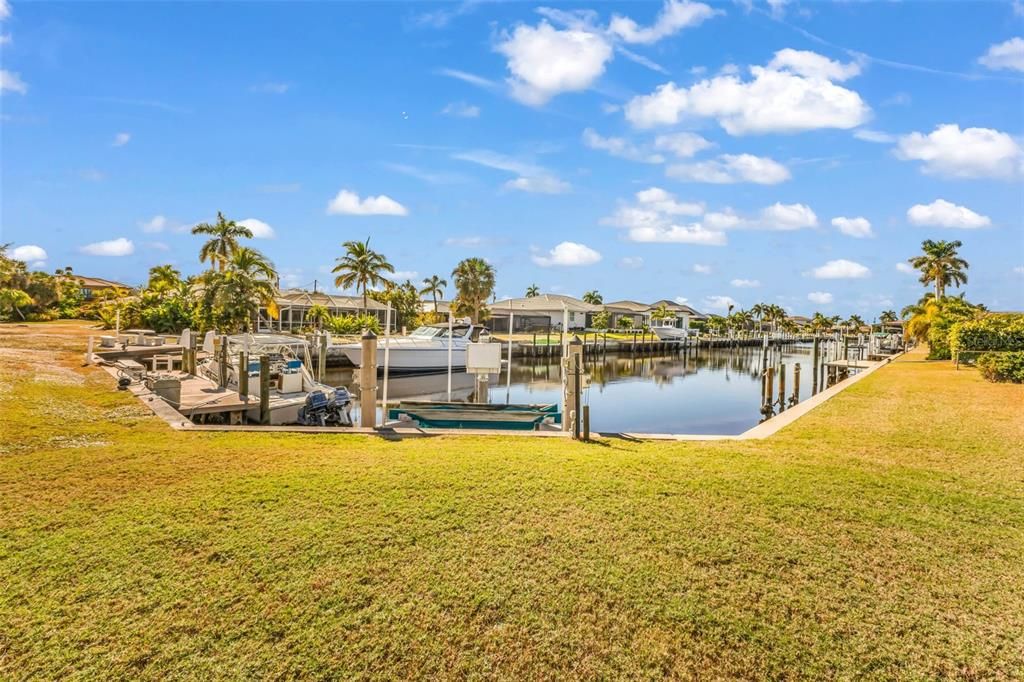 待售: $595,000 (3 贝兹, 2 浴室, 2023 平方英尺)