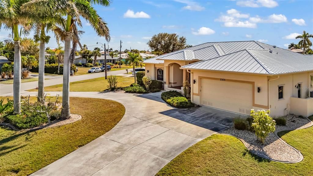 待售: $595,000 (3 贝兹, 2 浴室, 2023 平方英尺)