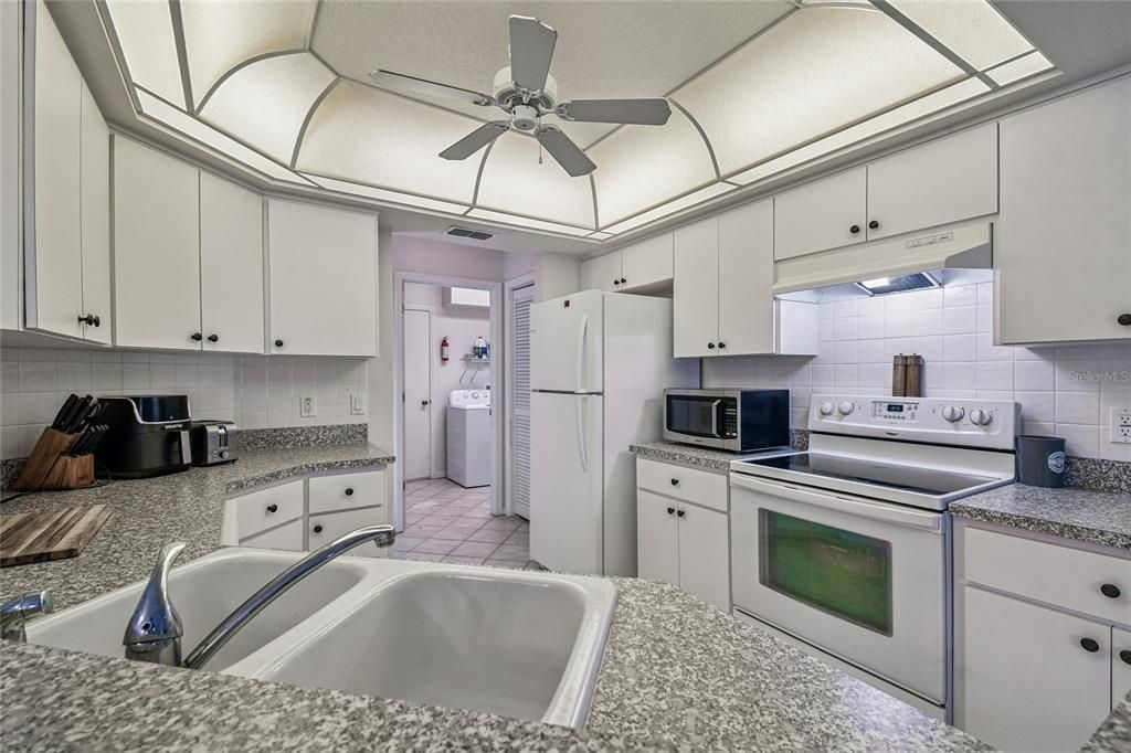 For Sale: $389,000 (3 beds, 2 baths, 1779 Square Feet)