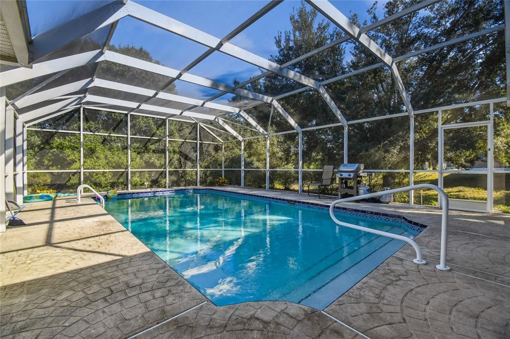 For Sale: $389,000 (3 beds, 2 baths, 1779 Square Feet)