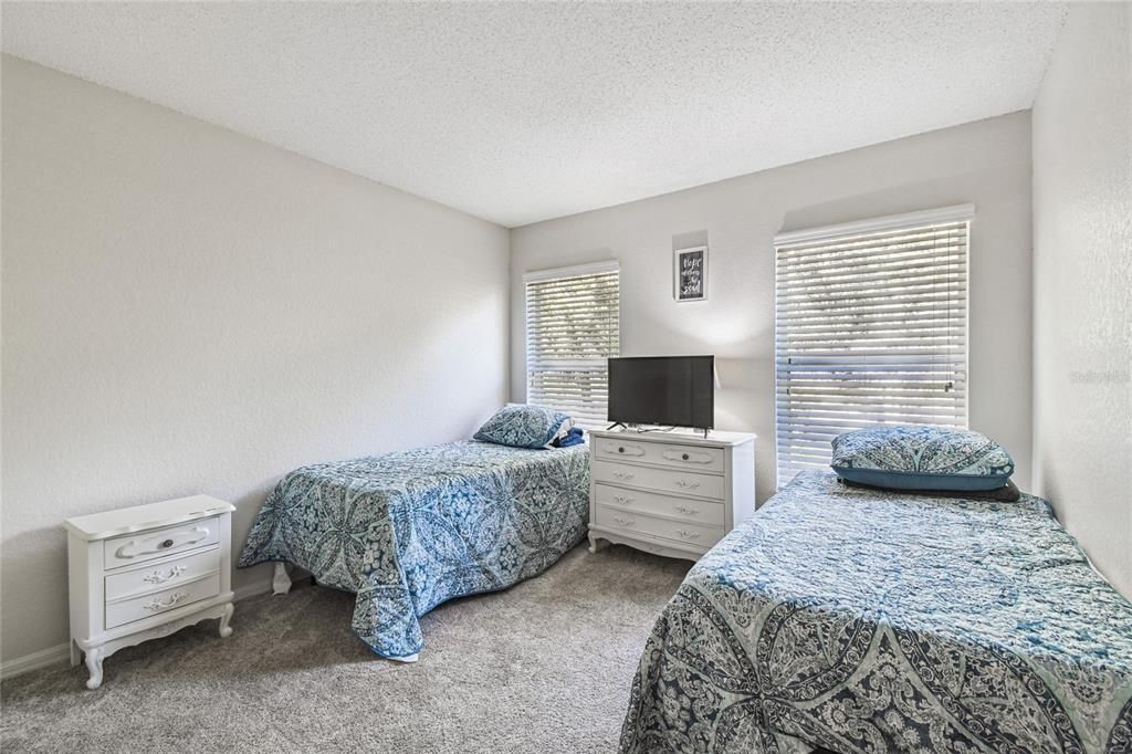 For Sale: $389,000 (3 beds, 2 baths, 1779 Square Feet)