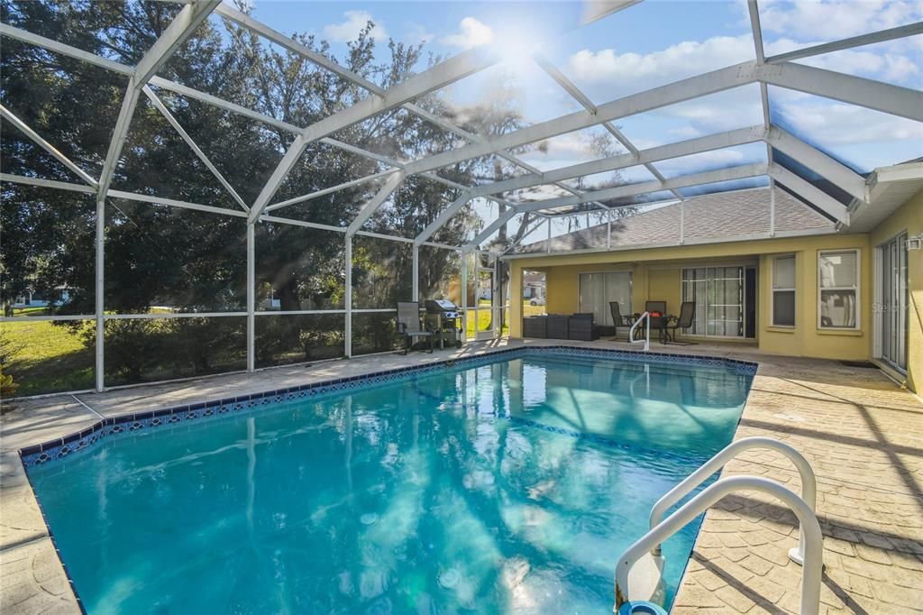 For Sale: $389,000 (3 beds, 2 baths, 1779 Square Feet)