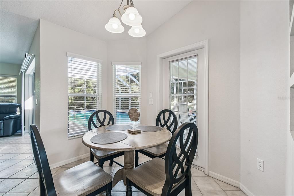 For Sale: $389,000 (3 beds, 2 baths, 1779 Square Feet)