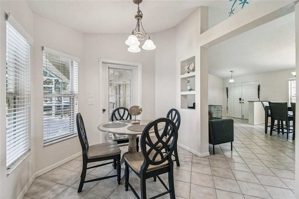 For Sale: $389,000 (3 beds, 2 baths, 1779 Square Feet)