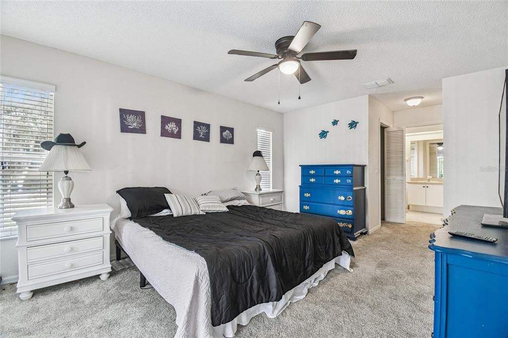 For Sale: $389,000 (3 beds, 2 baths, 1779 Square Feet)