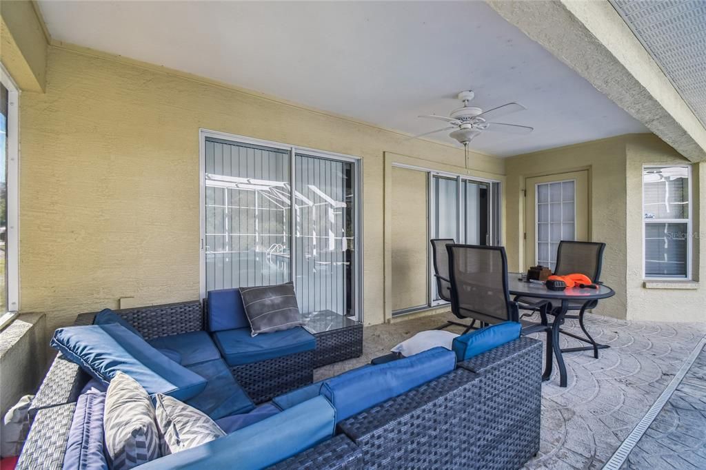 For Sale: $389,000 (3 beds, 2 baths, 1779 Square Feet)