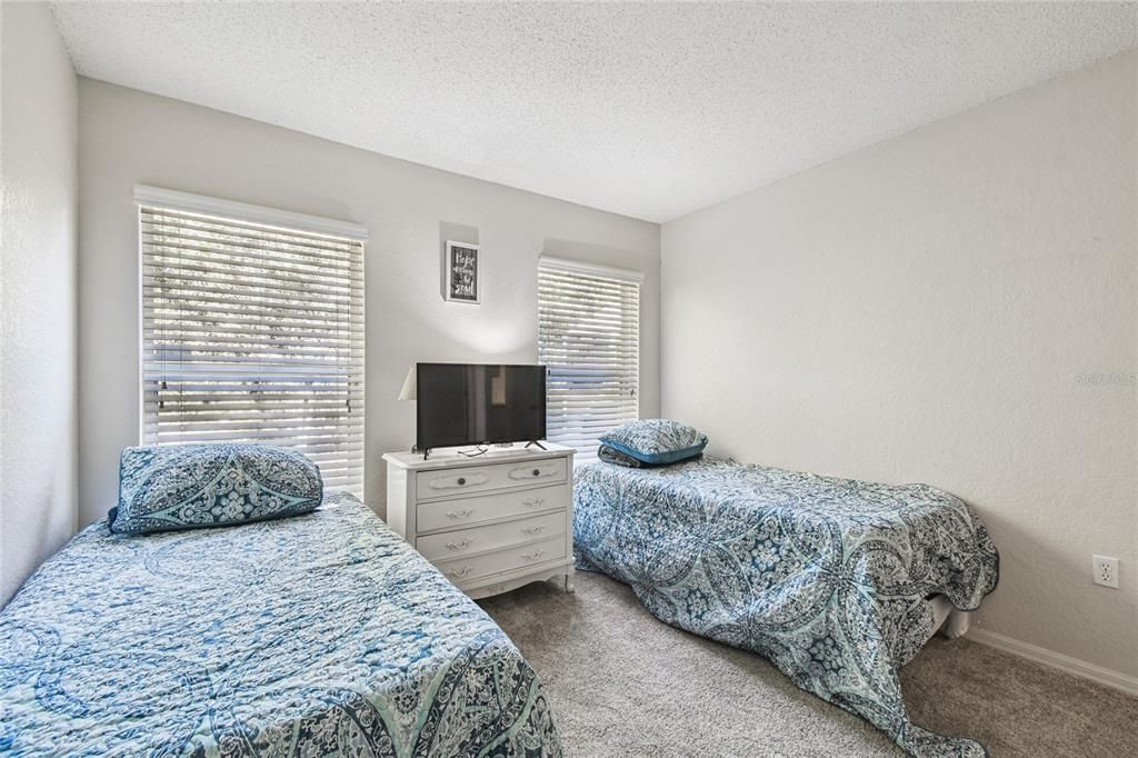 For Sale: $389,000 (3 beds, 2 baths, 1779 Square Feet)