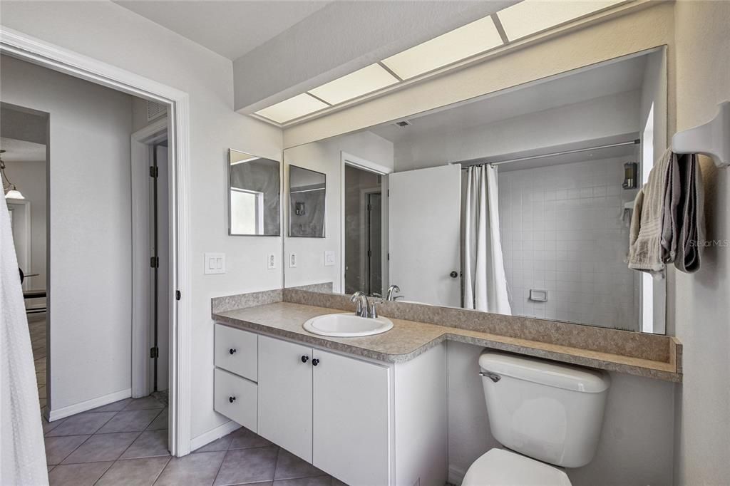 For Sale: $389,000 (3 beds, 2 baths, 1779 Square Feet)