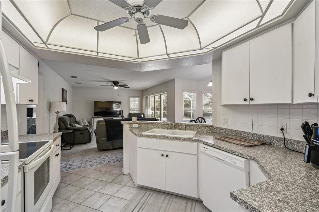 For Sale: $389,000 (3 beds, 2 baths, 1779 Square Feet)