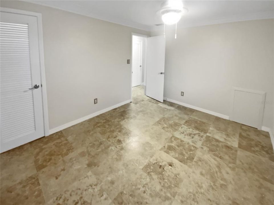 待售: $378,000 (2 贝兹, 2 浴室, 1303 平方英尺)