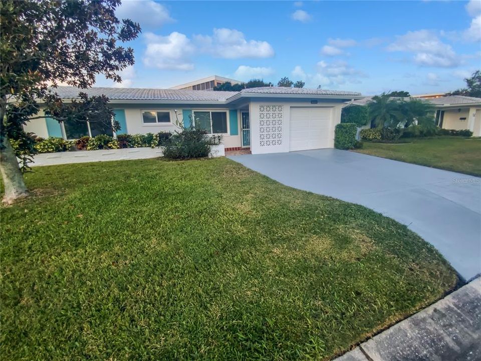 待售: $378,000 (2 贝兹, 2 浴室, 1303 平方英尺)