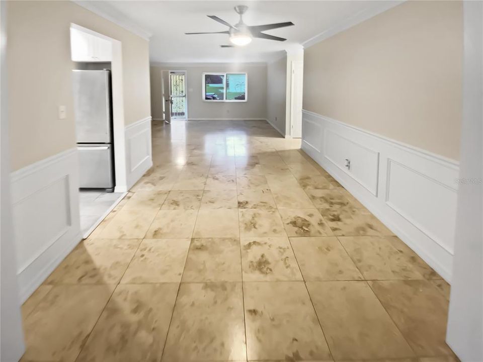 待售: $378,000 (2 贝兹, 2 浴室, 1303 平方英尺)