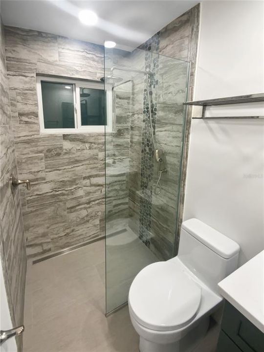 待售: $378,000 (2 贝兹, 2 浴室, 1303 平方英尺)