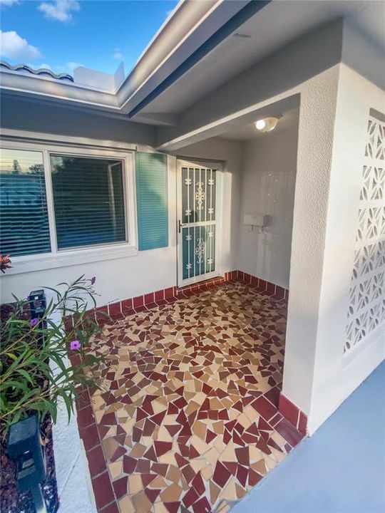 待售: $378,000 (2 贝兹, 2 浴室, 1303 平方英尺)