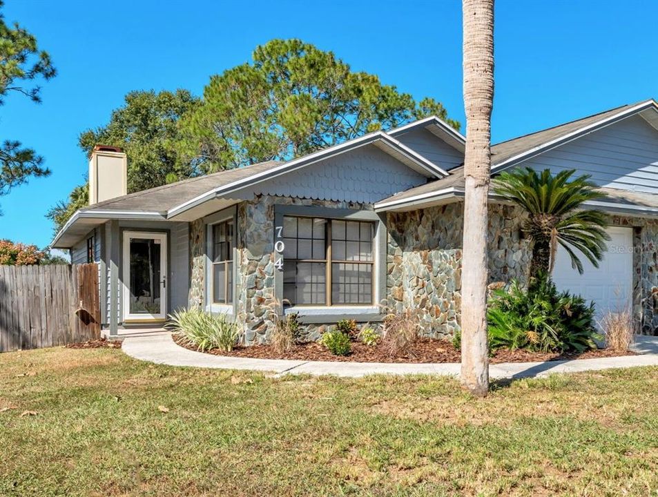 Activo con contrato: $239,900 (2 camas, 2 baños, 1167 Pies cuadrados)