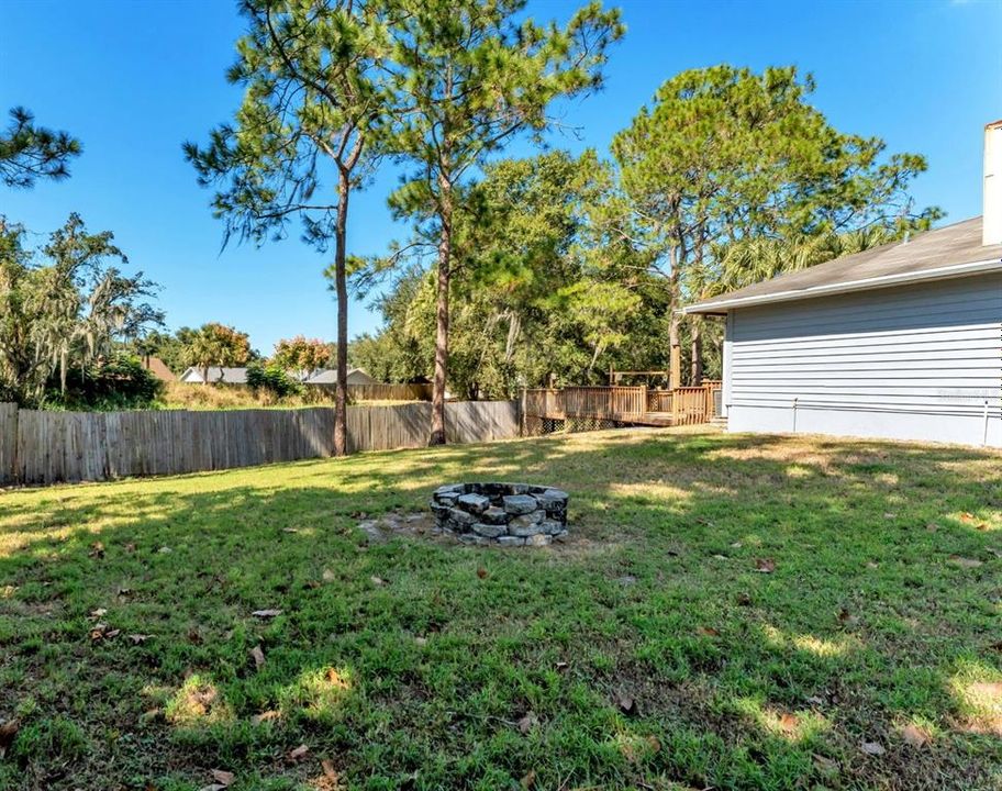 Activo con contrato: $239,900 (2 camas, 2 baños, 1167 Pies cuadrados)