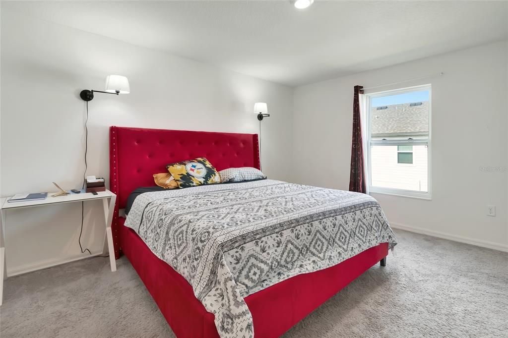 For Sale: $275,000 (3 beds, 2 baths, 1731 Square Feet)