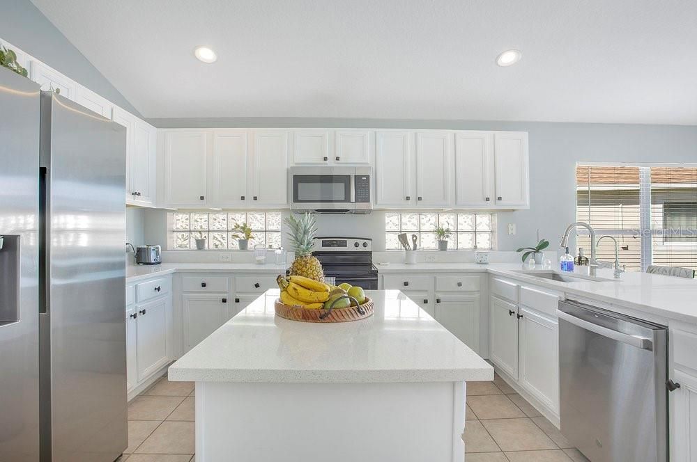 Active With Contract: $3,250 (4 beds, 2 baths, 2057 Square Feet)