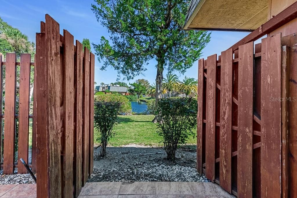 На продажу: $355,000 (2 спален, 2 ванн, 1328 Квадратных фут)