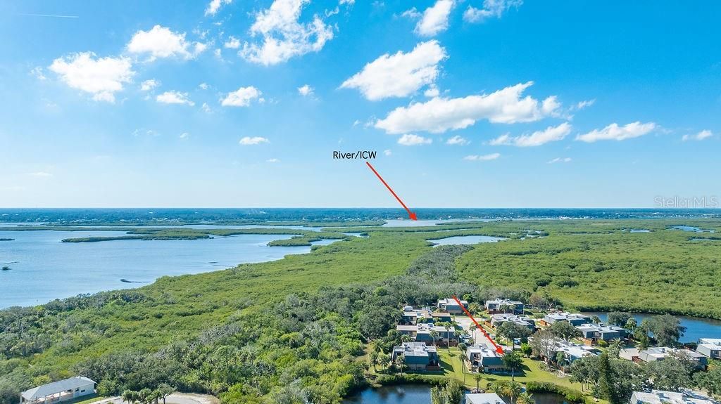 На продажу: $355,000 (2 спален, 2 ванн, 1328 Квадратных фут)