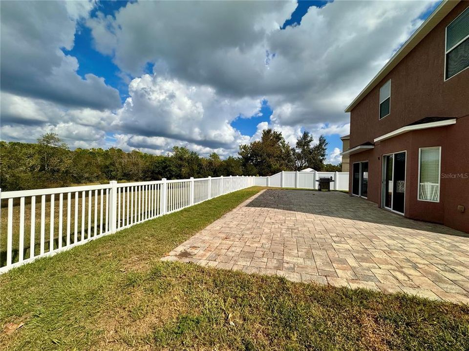 合同活跃: $2,500 (3 贝兹, 2 浴室, 2018 平方英尺)