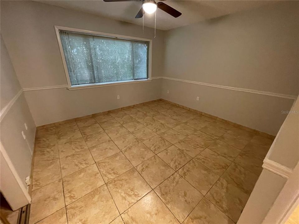 出租: $1,950 (3 贝兹, 2 浴室, 1146 平方英尺)