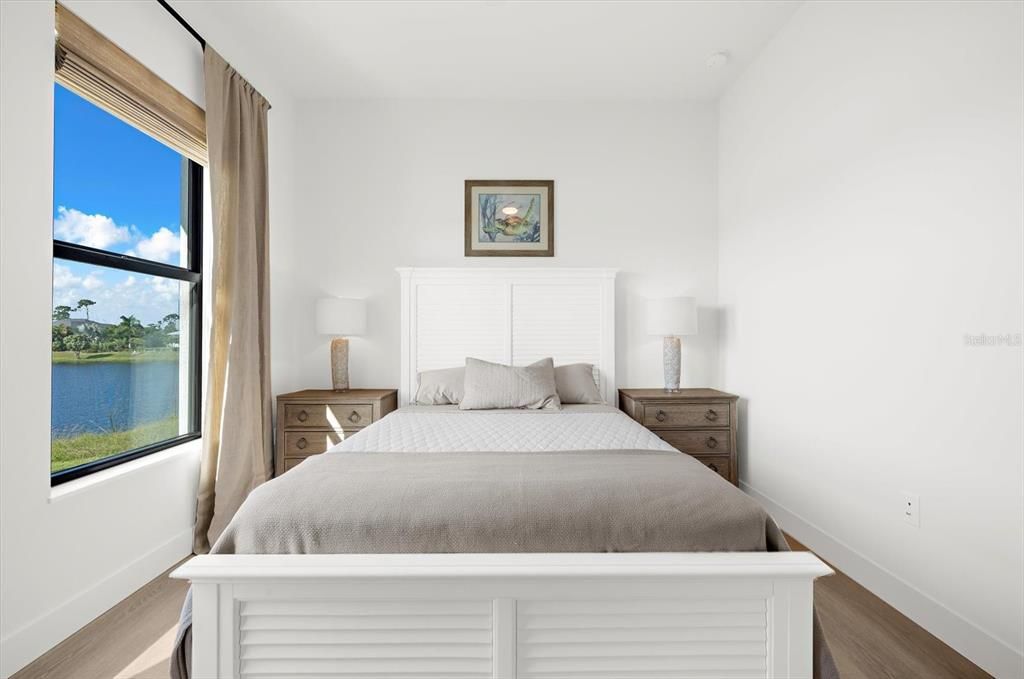 待售: $899,000 (3 贝兹, 2 浴室, 2293 平方英尺)