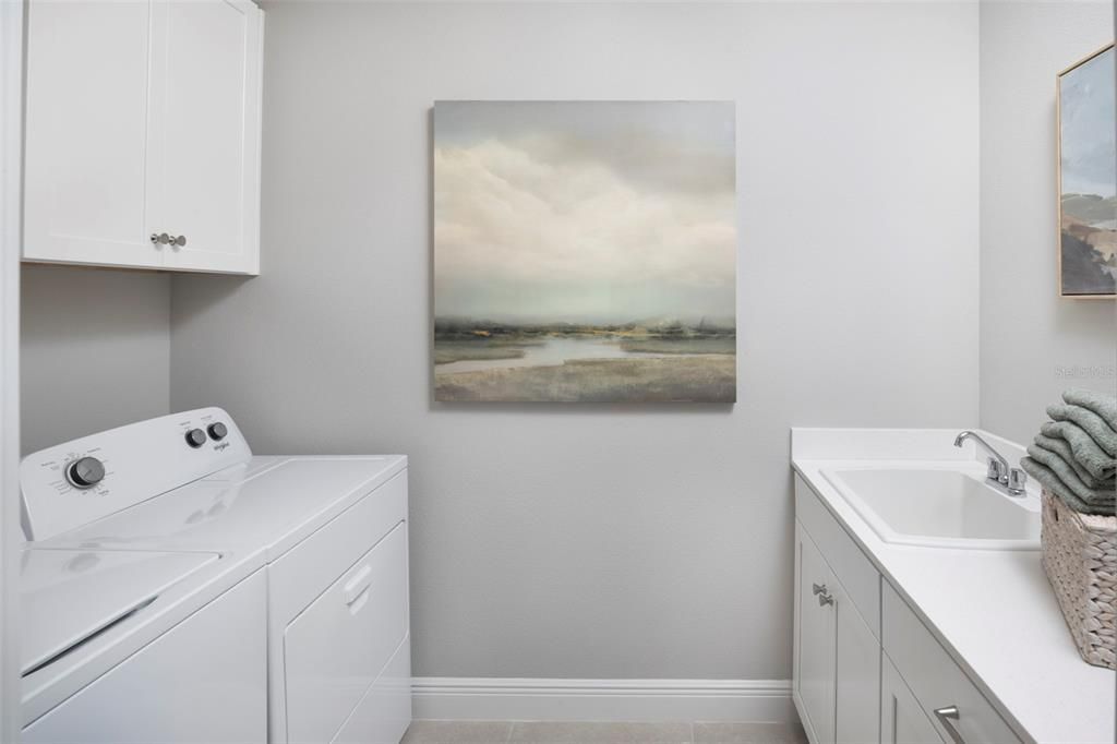 For Sale: $483,956 (4 beds, 3 baths, 2365 Square Feet)