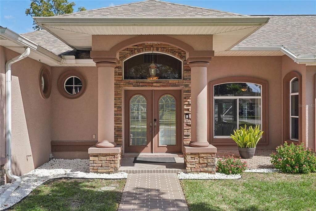 待售: $869,000 (5 贝兹, 3 浴室, 3834 平方英尺)