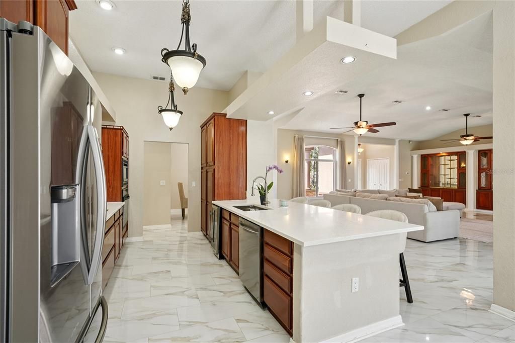 待售: $869,000 (5 贝兹, 3 浴室, 3834 平方英尺)