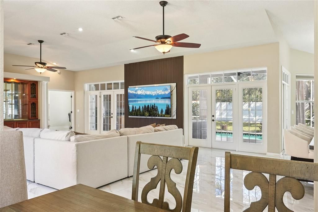 待售: $869,000 (5 贝兹, 3 浴室, 3834 平方英尺)