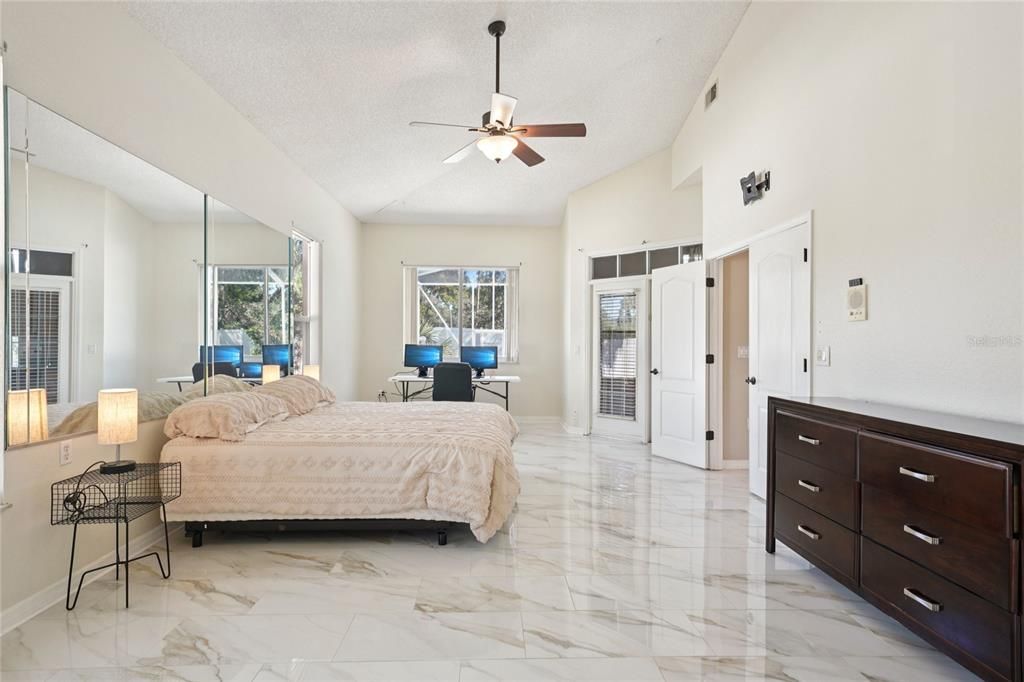 待售: $869,000 (5 贝兹, 3 浴室, 3834 平方英尺)