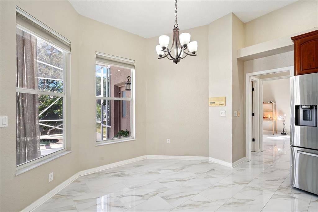 待售: $869,000 (5 贝兹, 3 浴室, 3834 平方英尺)