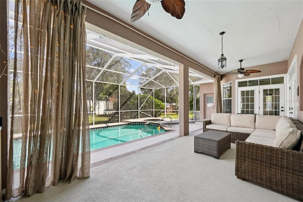 待售: $869,000 (5 贝兹, 3 浴室, 3834 平方英尺)