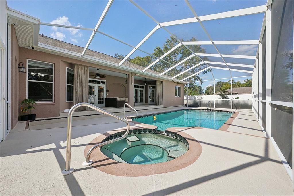 待售: $869,000 (5 贝兹, 3 浴室, 3834 平方英尺)