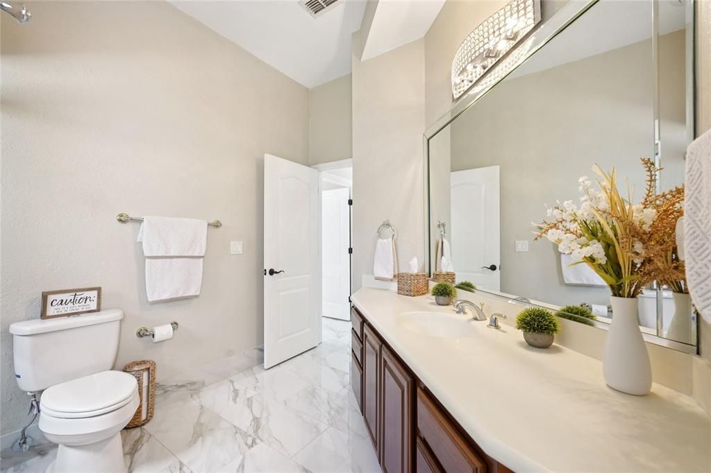 待售: $869,000 (5 贝兹, 3 浴室, 3834 平方英尺)