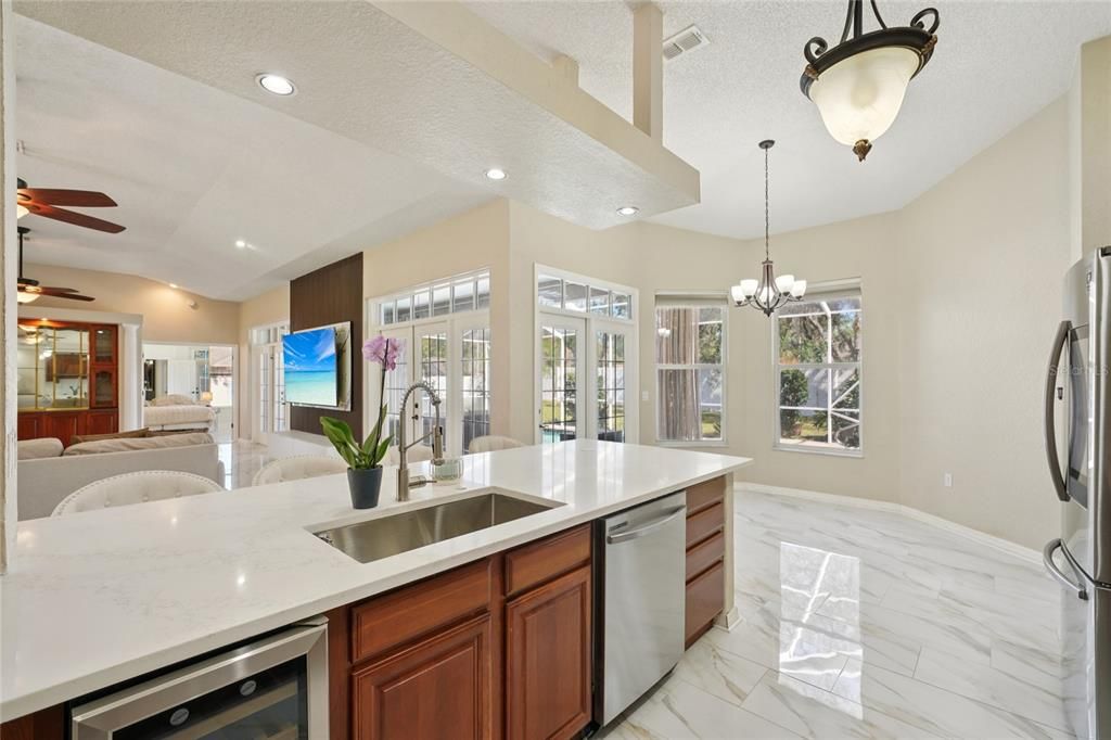 待售: $869,000 (5 贝兹, 3 浴室, 3834 平方英尺)